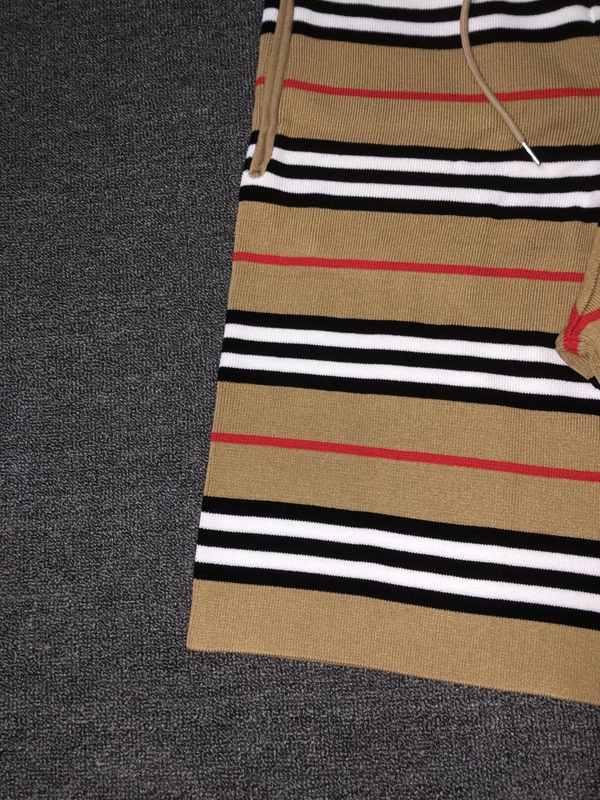 ブランドハーフパンツ素材ディテール